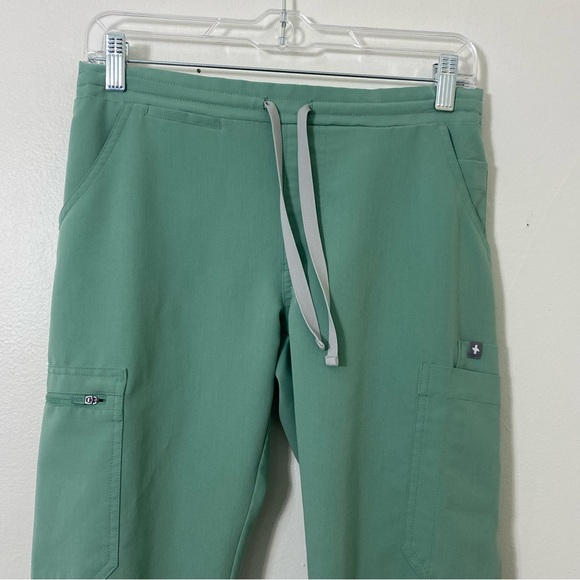 Figs Scrub Set Casma Scrub Top & Yola Skinny Scrub Pants Womens Size S-XS - Picture 8 of 12